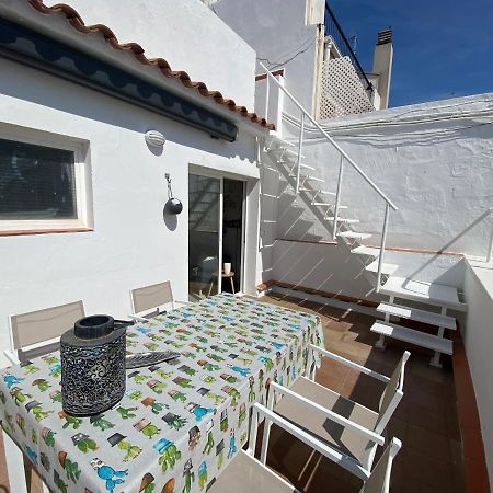 Amazing 2 Bedroom Apartment With Big Sun Terrace Sitges Centre Beach Zewnętrze zdjęcie